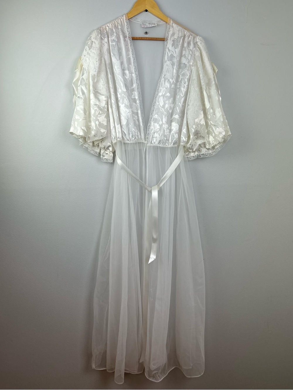 Val Mode vintage Lace & Sheer Long Robe with Satin Tie puff sleeve size L ivory
